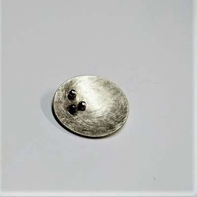 Petite coupelle bombée en argent poli pour création de bijoux